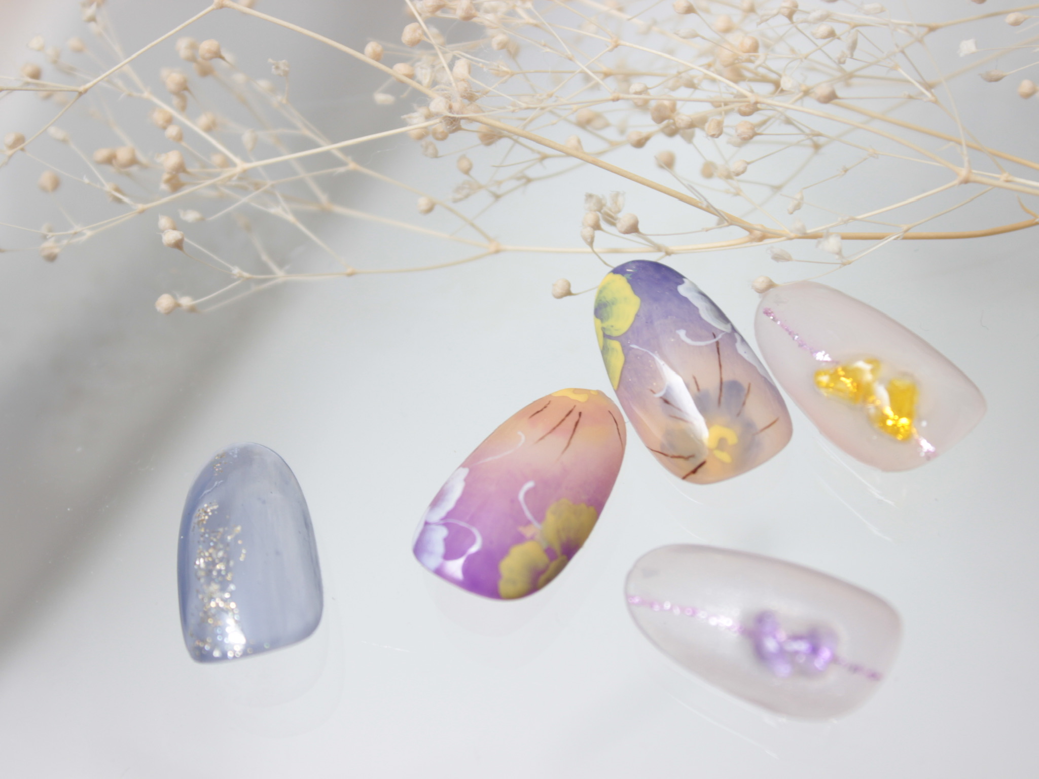 豪華なお花を描こう！トロピカルパンジーネイルの作り方の紹介画像2