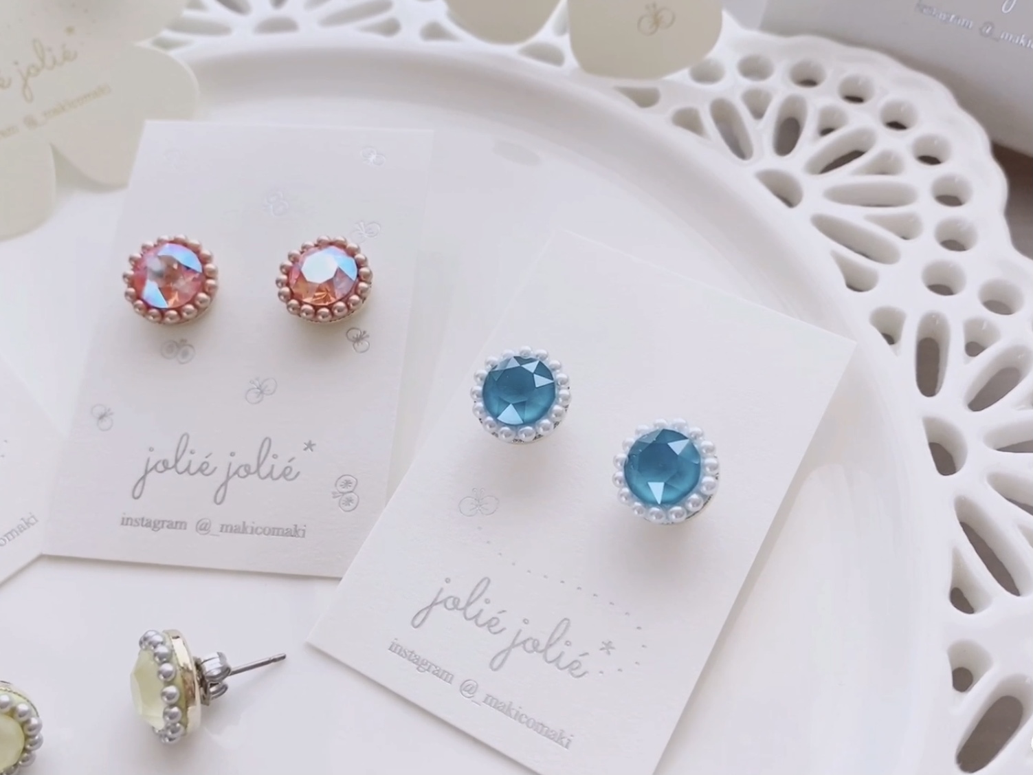 【 ドロップピアスの作り方 】〜キャンディみたいに可愛いピアスを作りながらグルーデコを学べます〜の紹介画像1