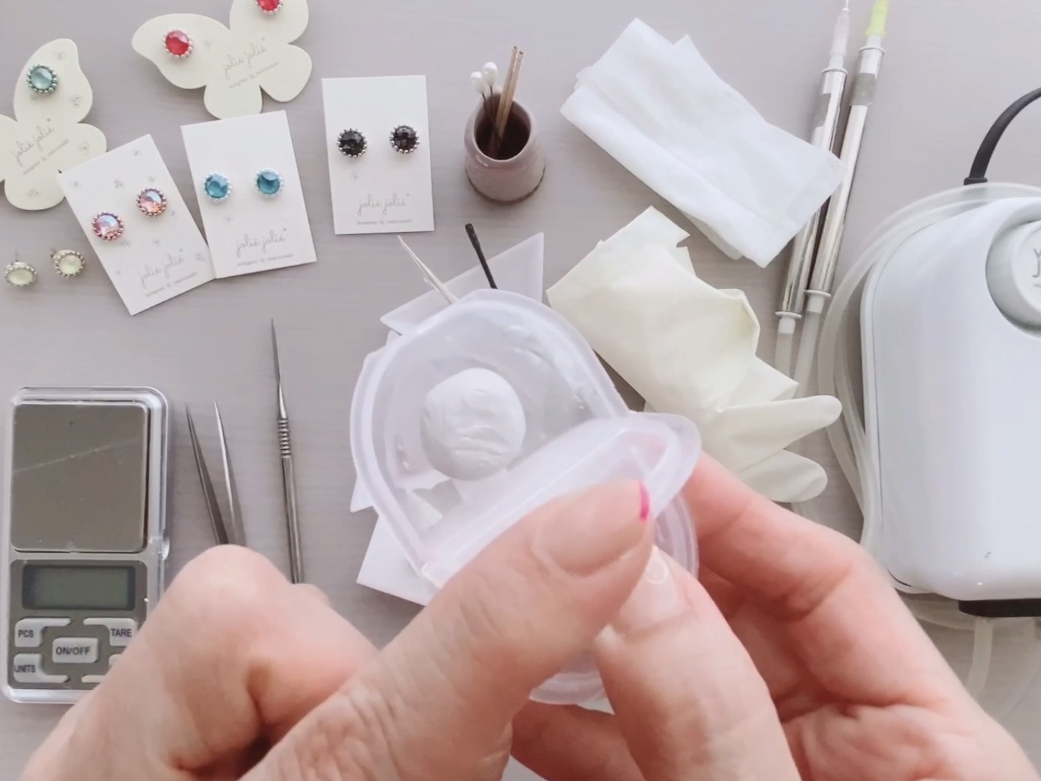 【 ドロップピアスの作り方 】〜キャンディみたいに可愛いピアスを作りながらグルーデコを学べます〜の紹介画像5