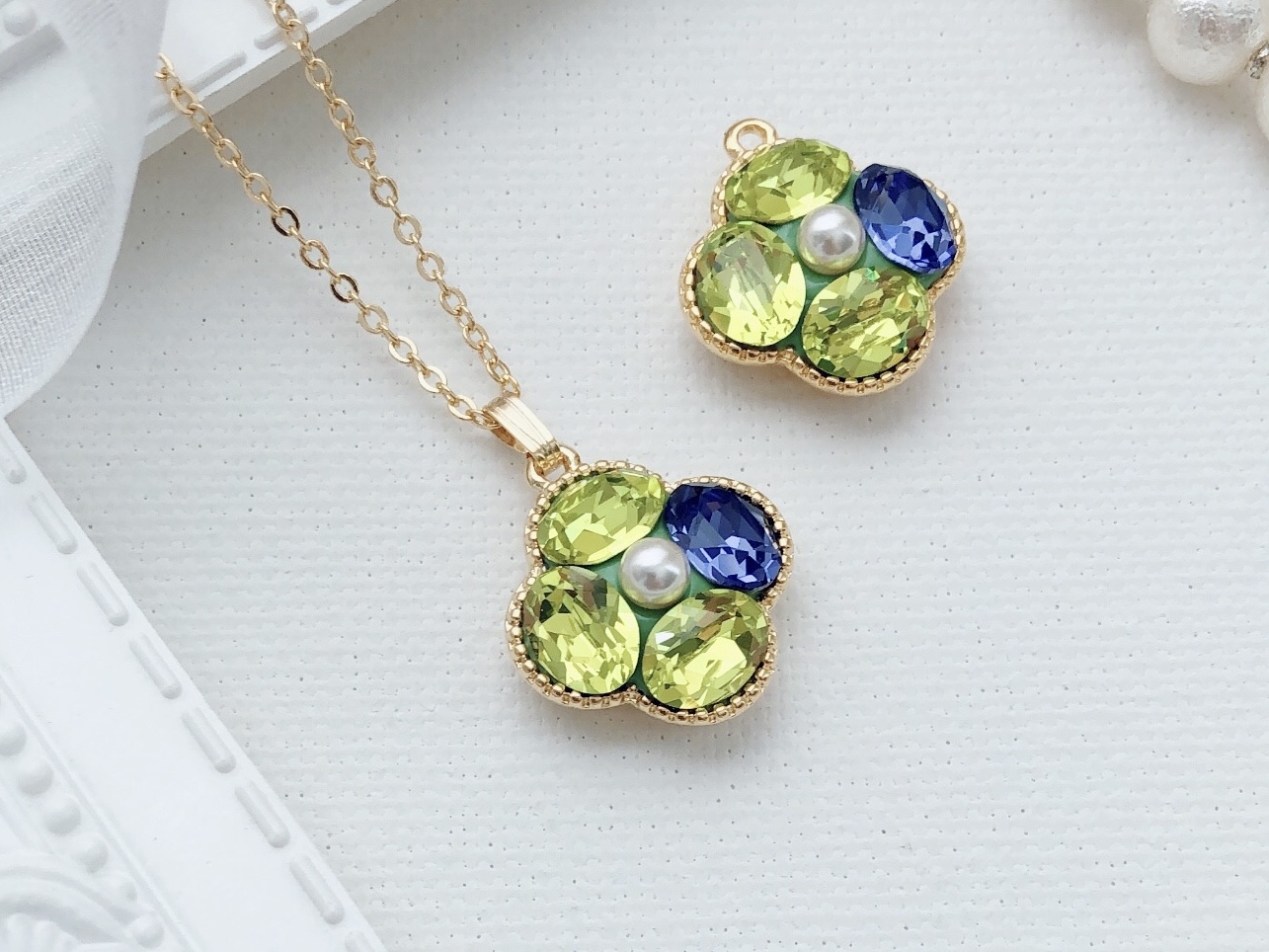 ふっくら仕上げる「お花のペンダント」の作り方の紹介画像1