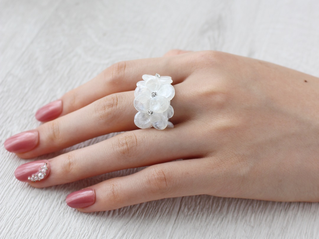 ｗGlueproを使ってお花パーツも作れるリングの制作方法の紹介画像1